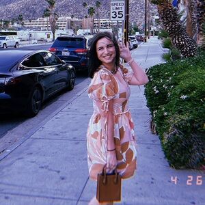 Meet your Posher, Elizabeth